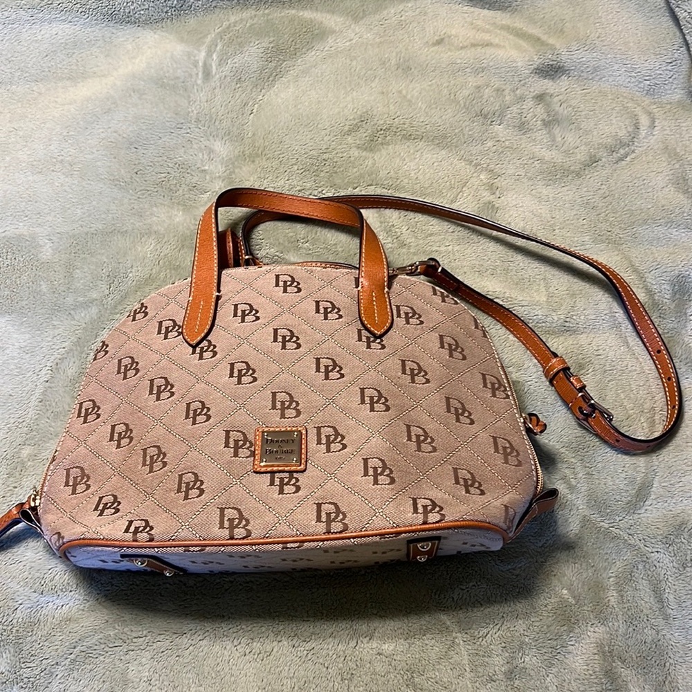 Dooney & Bourke Purse